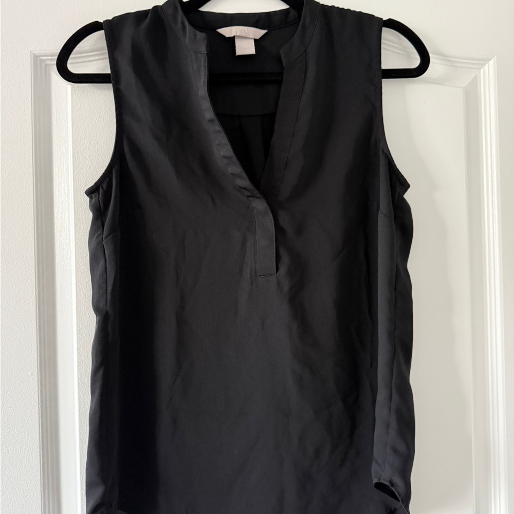 H&M Black Sleeveless Blouse